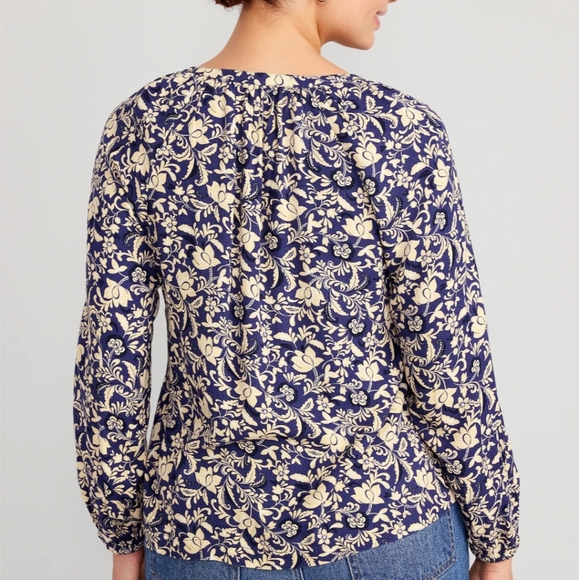 NWT Old Navy Long Sleeves Split Neck Top - Size L - Picture 5 of 8